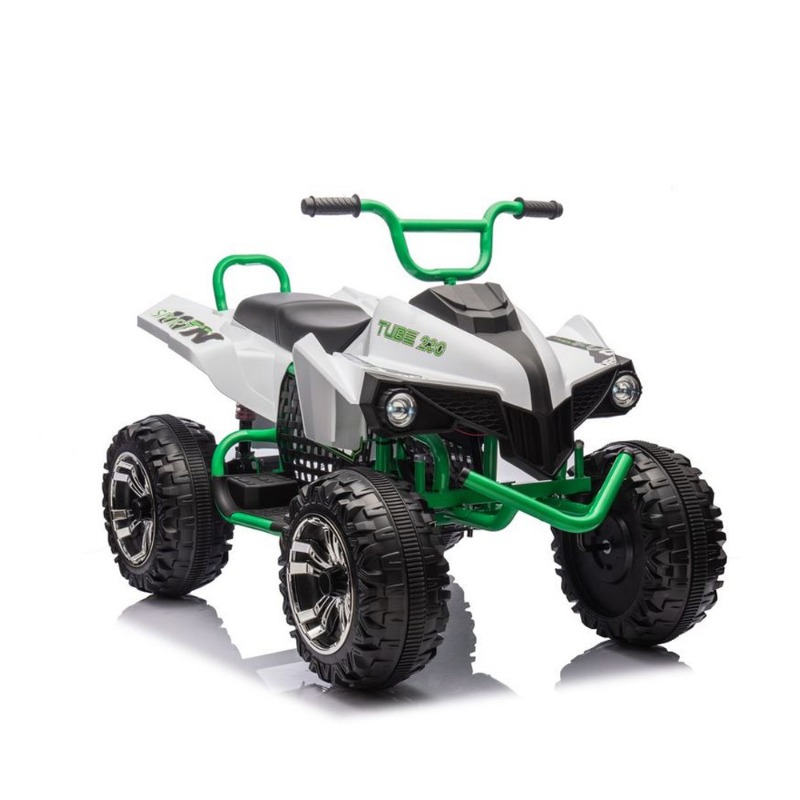 مركبة ATV بيضاء
